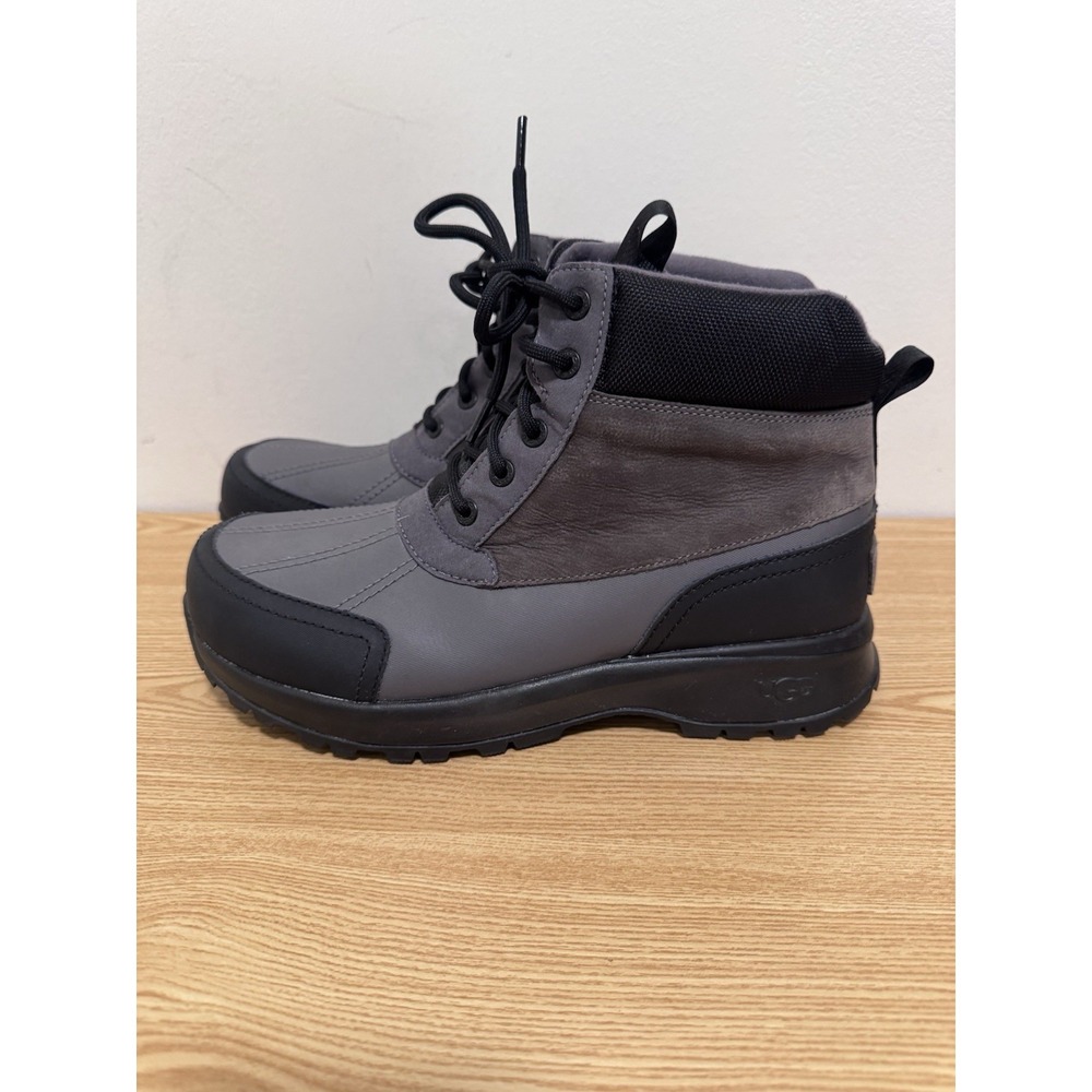 UGG Men's Emmett Duck Boot Waterproof  Size 10 Dark Grey/Black 1115834 EUC